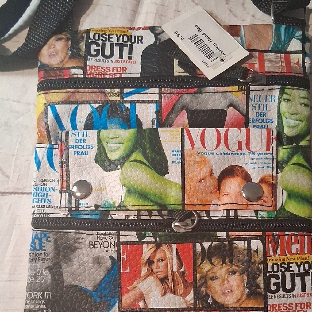 Magazine Collage Crossbody Messenger Bag - Black Strap - Picture 2 of 3